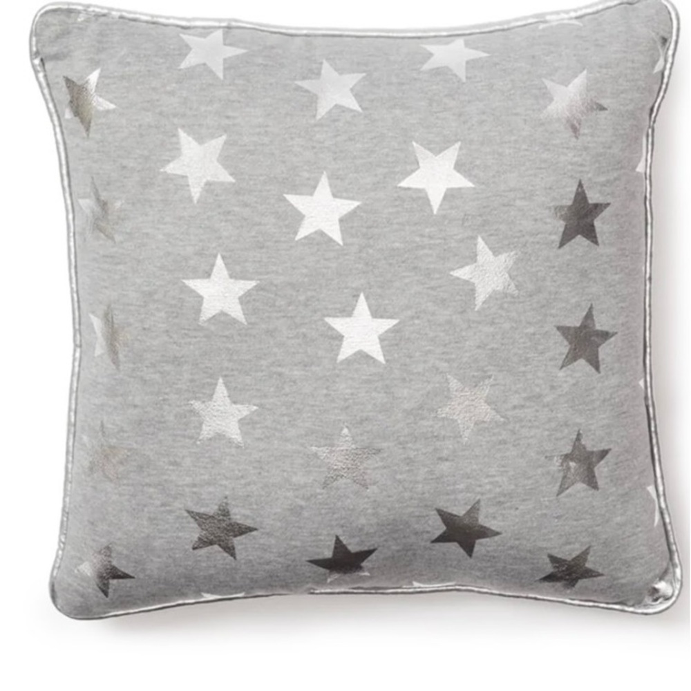 Dormify *NWOT* Star Throw Pillow